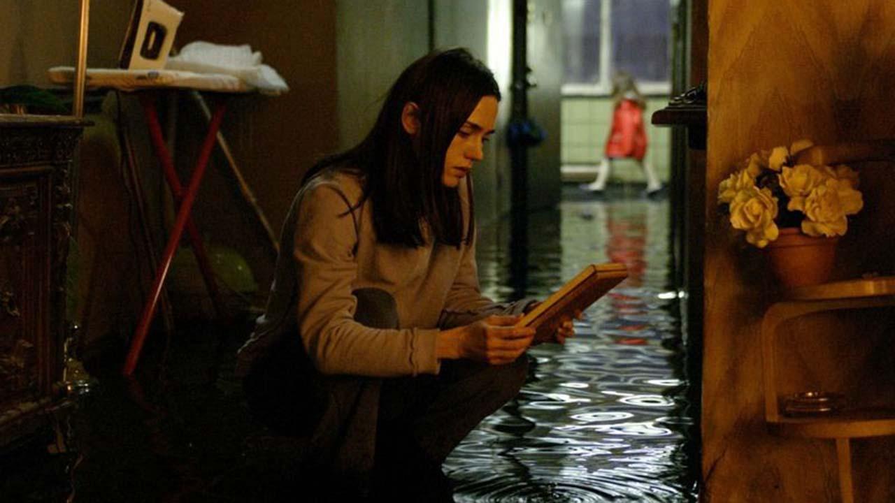 Темная вода (2005)