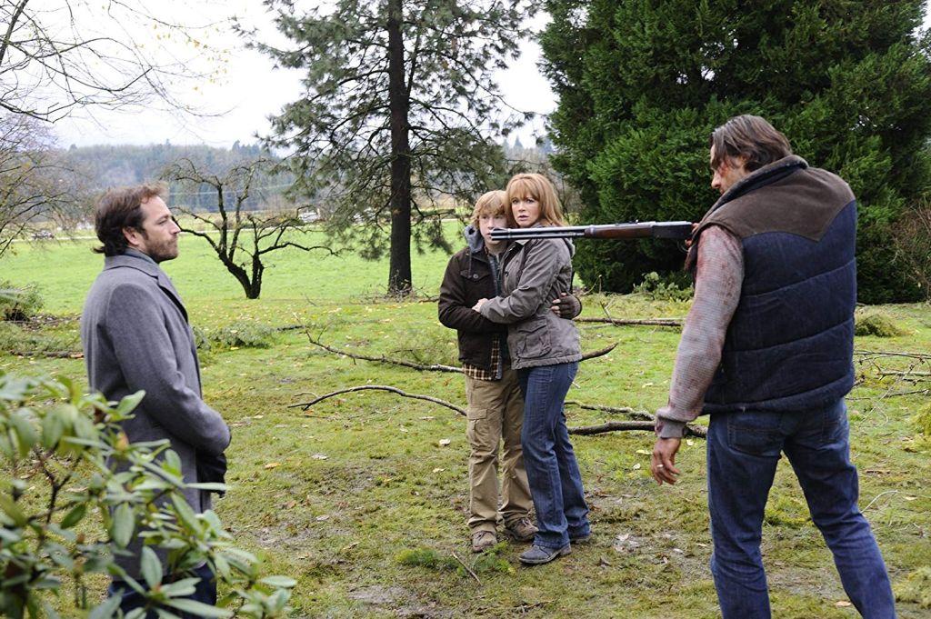 Беспощадный шторм (2010)