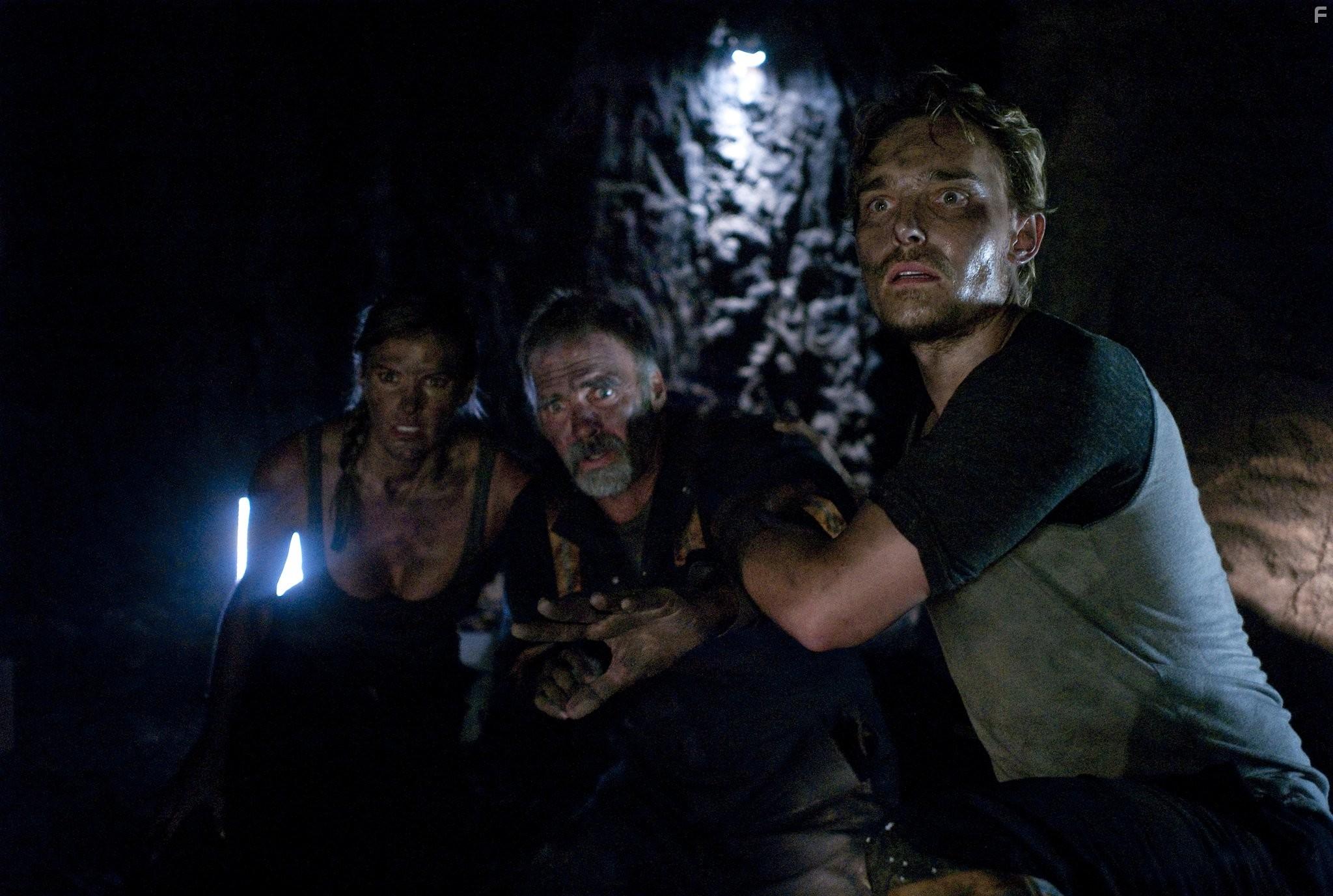 Под землёй (2013)